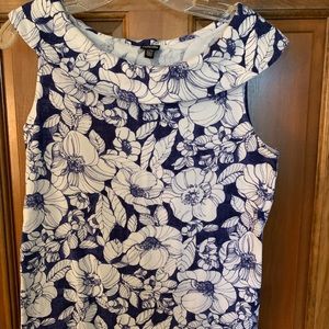 Rafaella Floral Top Size Small